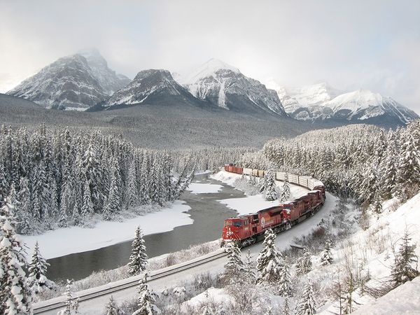 Enjoy the fairy winter scenery all around the world!