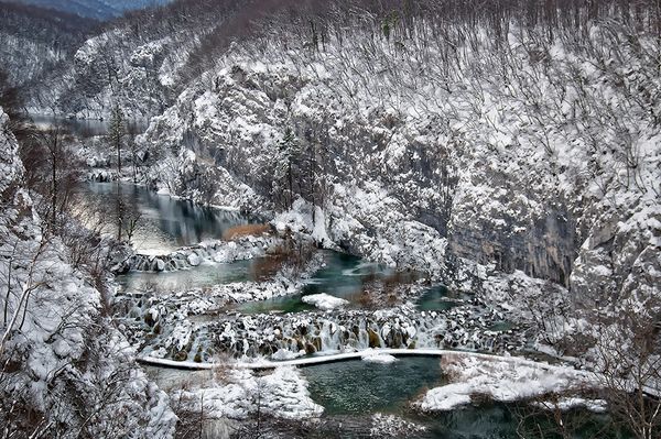 Enjoy the fairy winter scenery all around the world!