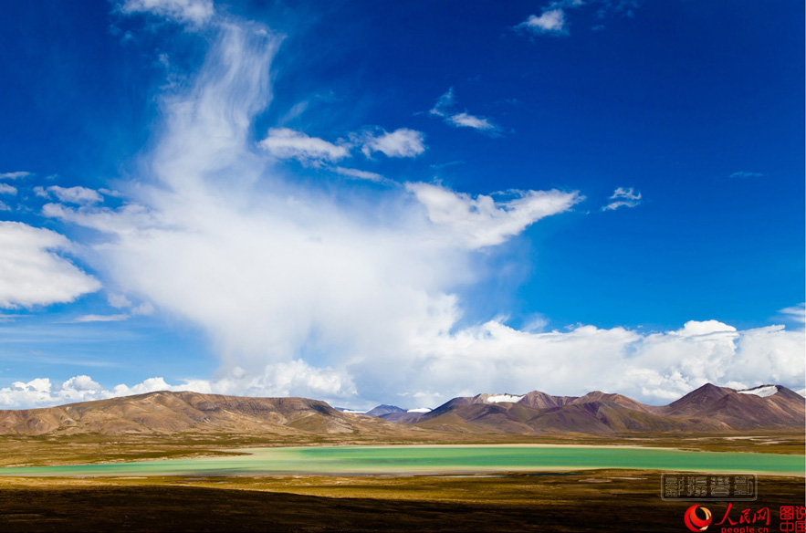 Having worked as an army photographer in Tibet for 16 years, Liu Xiang is about to discharge and come back to his hometown. Though sometimes hard, the time spent in Tibet is the most precious and unforgettable part of his life. And those photos are his Tibetan memories. [Photo/english.news.cn]